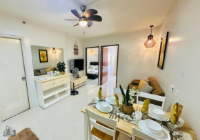 Stunning Fully Furnished Condo with Homey Feel and Sleek Design - B2 1Kunzite